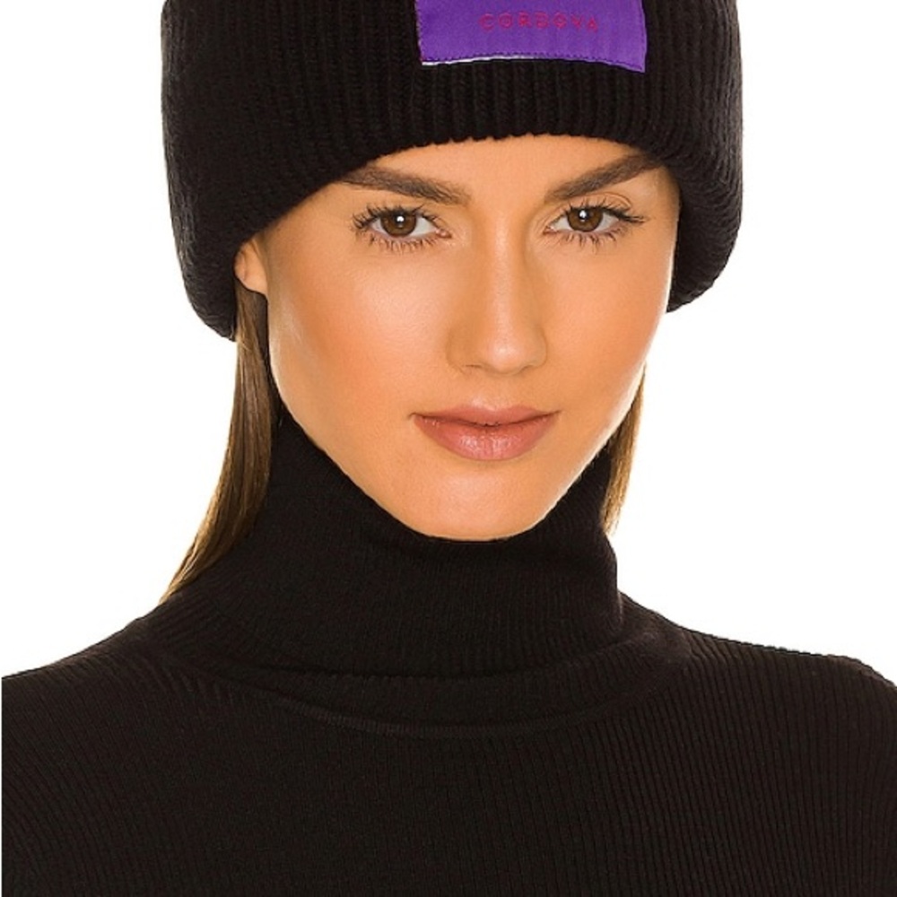 Cordova Hat Beanie Onyx 100% Merino Wool The Pow Knit Outdoor original $150